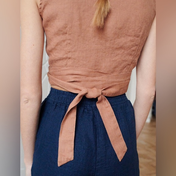 Linenfox Soja Wrap Linen Top – Mocha Mousse - L - Picture 3 of 6